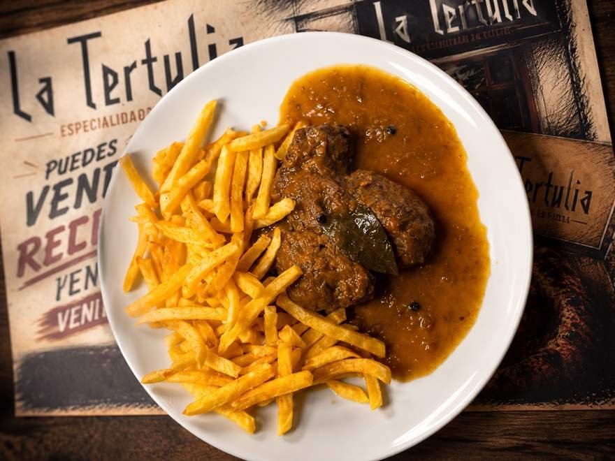 Carne en salsa de La Tertulia